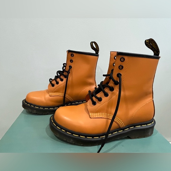 Dr. Martens 1460 Smooth Orange Leather Boots Women’s 5 / youth 3 New without Box - Picture 6 of 15